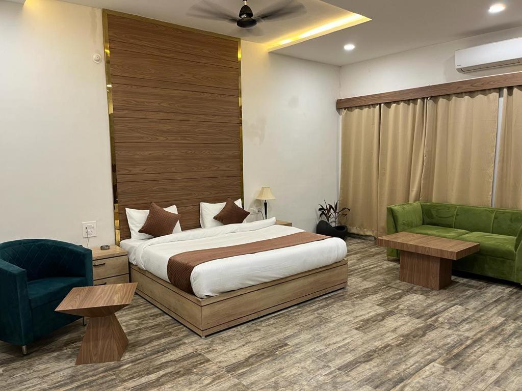 Hotel Eco Park Rewa Exterior photo
